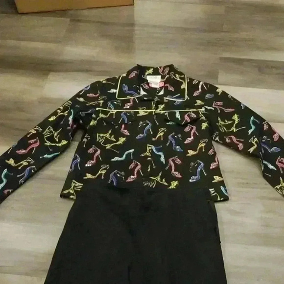 Vanity Jackets & Blazers - Women's Sexy Stiletto Capri Suit Jacket & Capris